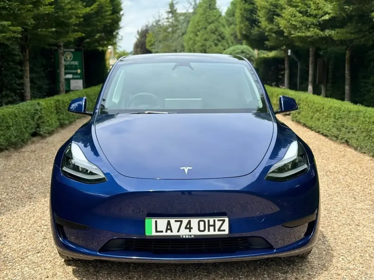 Used Tesla Model Y Long Range RWD 250 kW (340 HP) 2024 Blue SUV