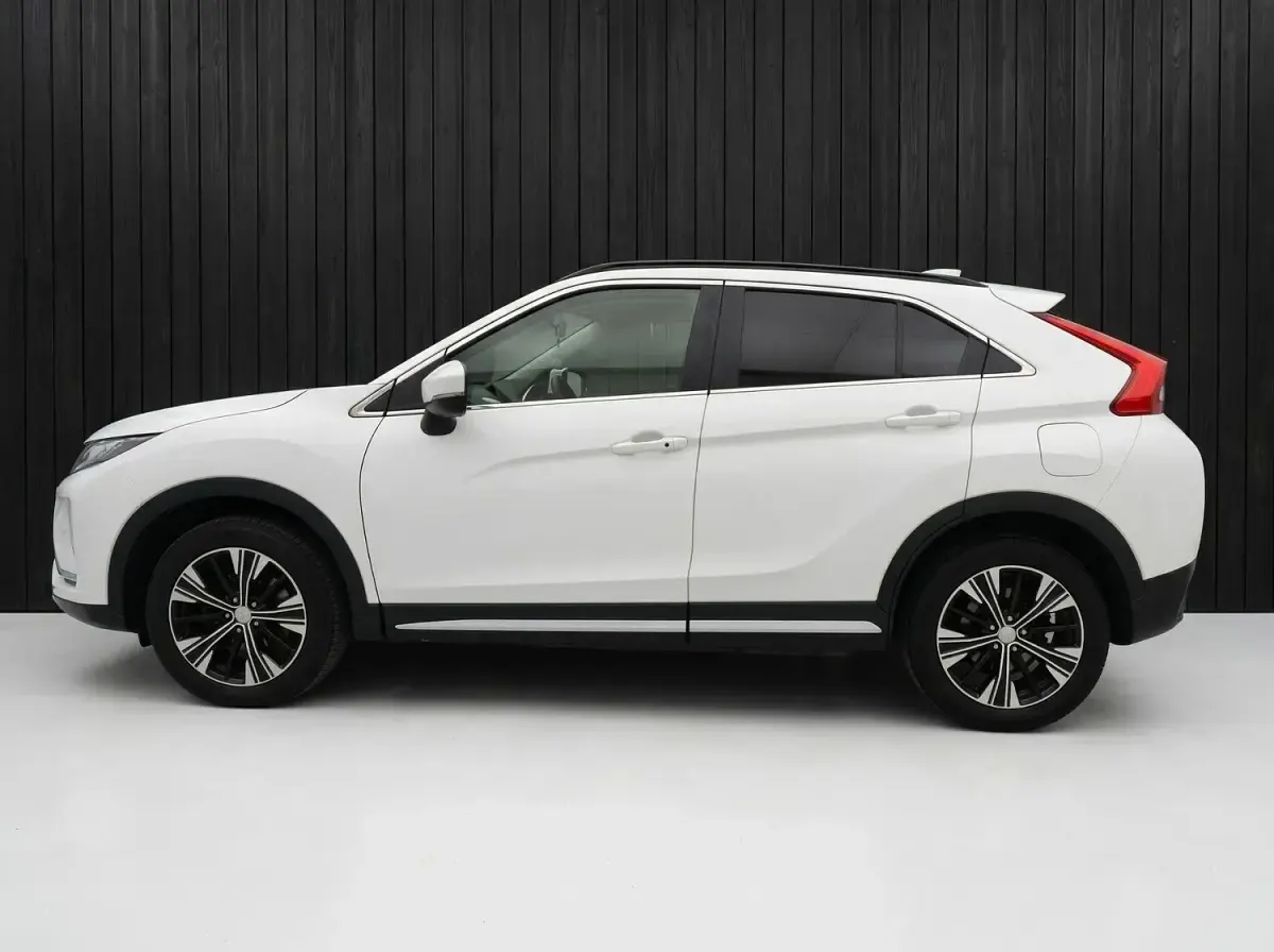 Used Mitsubishi Eclipse Cross 163 HP (119 kW) 2018 White SUV