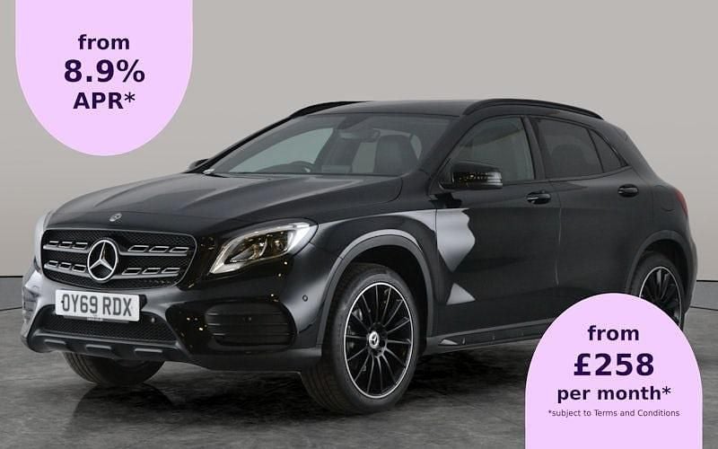 Used 2020 Mercedes GLA200 AMG line SUV | £17,450 (Fair price) - Image 1/3