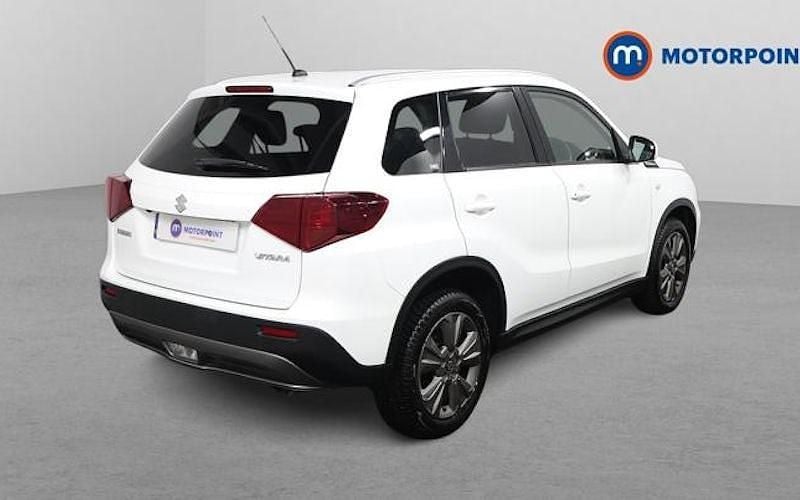 Used Suzuki Vitara SZ-T 112 HP (82 kW) 2019 White SUV