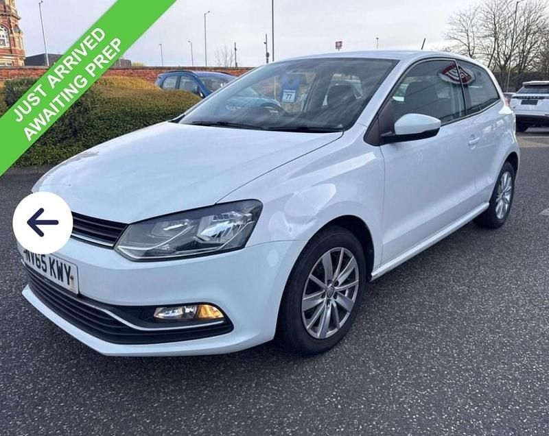 Used VW Polo SE 60 HP (44 kW) 2016 White Hatchback
