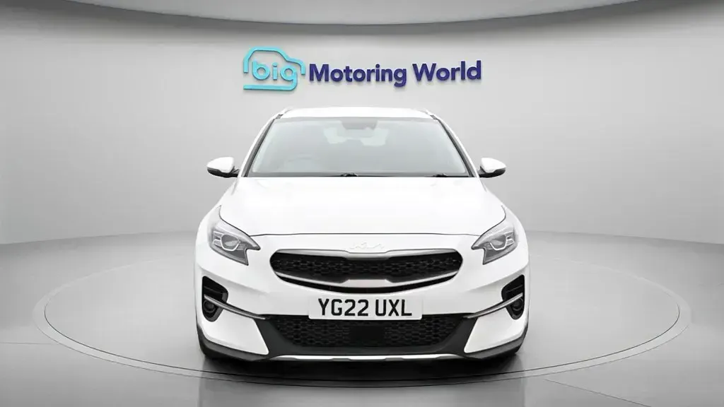 Begagnad Kia XCeed 158 HK (116 kW) 2022 Vit SUV