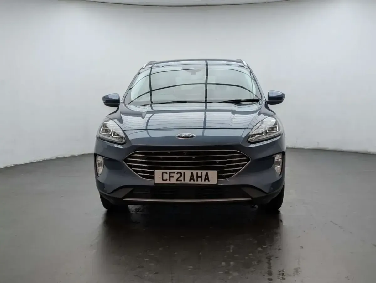 Used Ford Kuga Titanium 120 HP (88 kW) 2020 Blue SUV