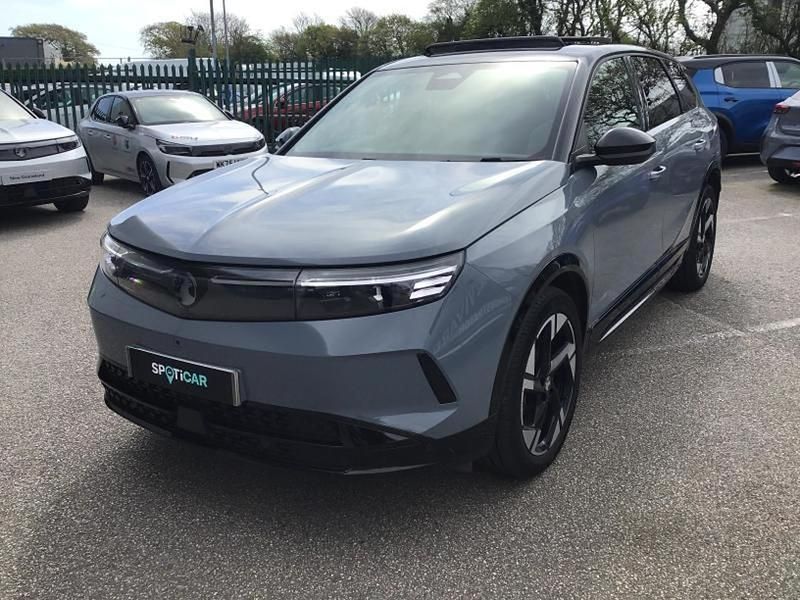 Second-hand Vauxhall Grandland Ultimate 154 kW (210 CP) 2024 Gri SUV