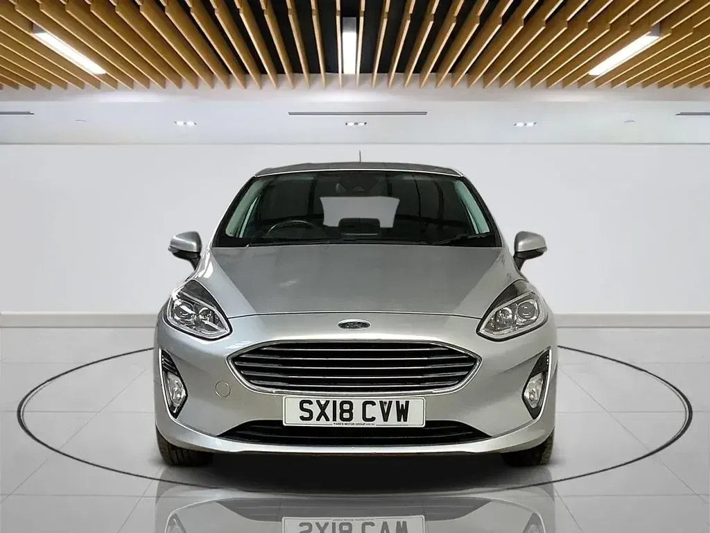 Używany Ford Fiesta Titanium 125 KM (91 kW) 2018 Srebrny Hatchback