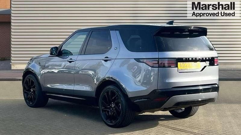 Used Land Rover Discovery 5 SE Dynamic 300 HP (220 kW) 2022 Metallic  eiger grey SUV