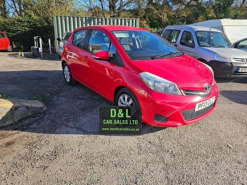 Red Used 2013 Toyota Yaris Hatchback | £3,495 (Fair price) - Image 1/4