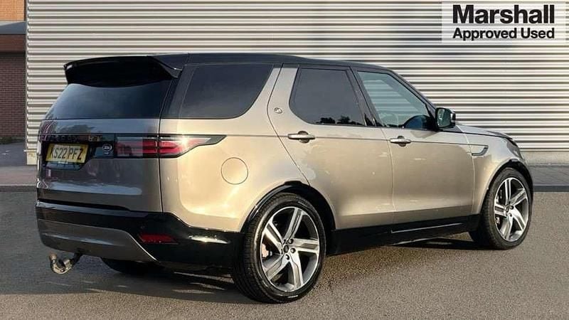Used Land Rover Discovery 5 HSE Dynamic 300 HP (220 kW) 2022 Silver SUV