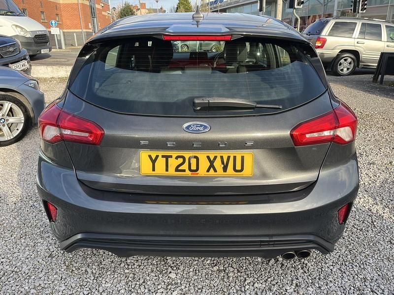 Used Ford Focus ST-Line 125 HP (91 kW) 2020 Grey Hatchback