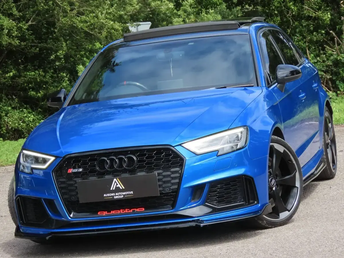 Used Audi RS3 400 HP (294 kW) 2018 Blue Sedan