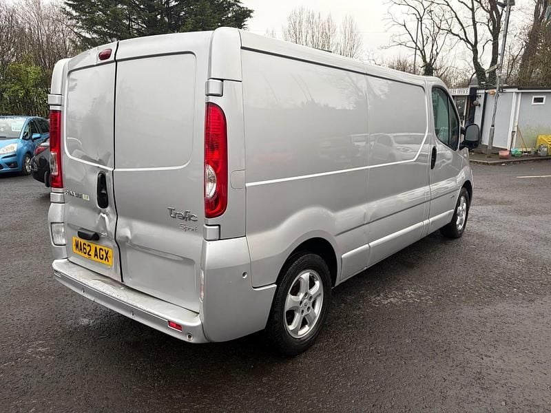 Used Renault Trafic 115 HP (84 kW) 2012 Silver MPV