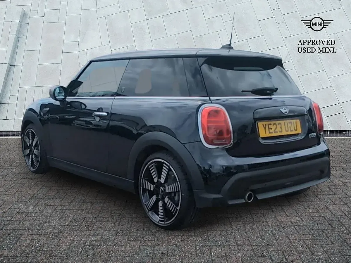 Used Mini Cooper Exclusive 2023 Blue/black Hatchback