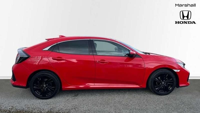 Used Honda Civic EX 127 HP (93 kW) 2019 Red Hatchback
