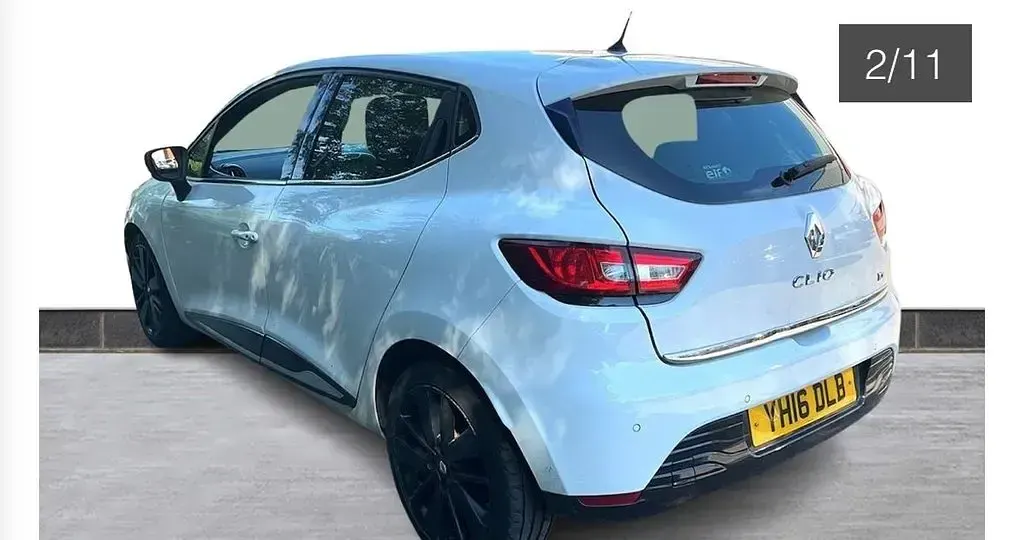 Used Renault Clio Dynamique 90 HP (66 kW) 2016 White Hatchback