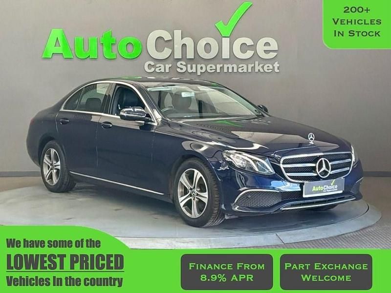 Used Mercedes E220 SE 194 HP (142 kW) 2019 Blue Sedan