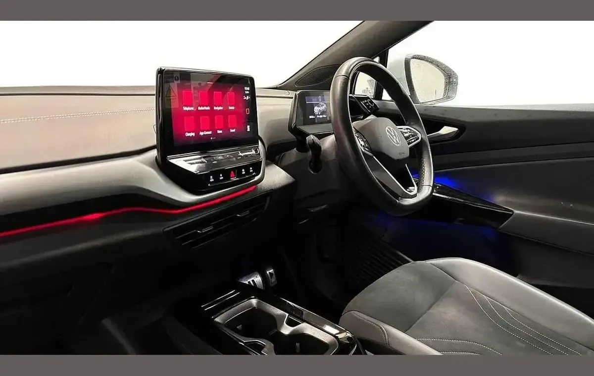 Used VW ID.4 Pure 108 kW (148 HP) 2023 White SUV