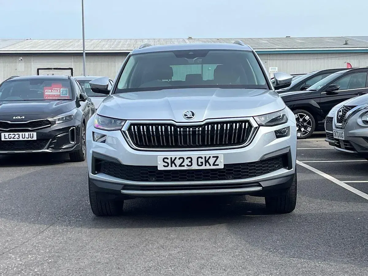 Used Skoda Kodiaq SE L Executive 150 HP (110 kW) 2023 Silver SUV