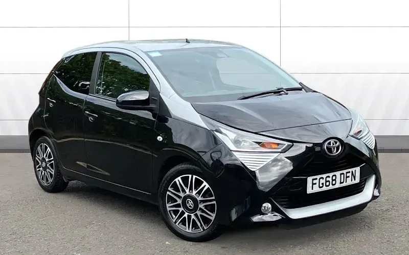 Used Toyota Aygo X-clusiv 72 HP (52 kW) 2018 Hatchback