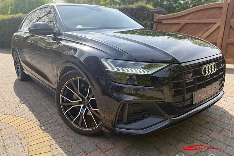 Used Audi Q8 Advanced 286 HP (210 kW) 2019 Black SUV