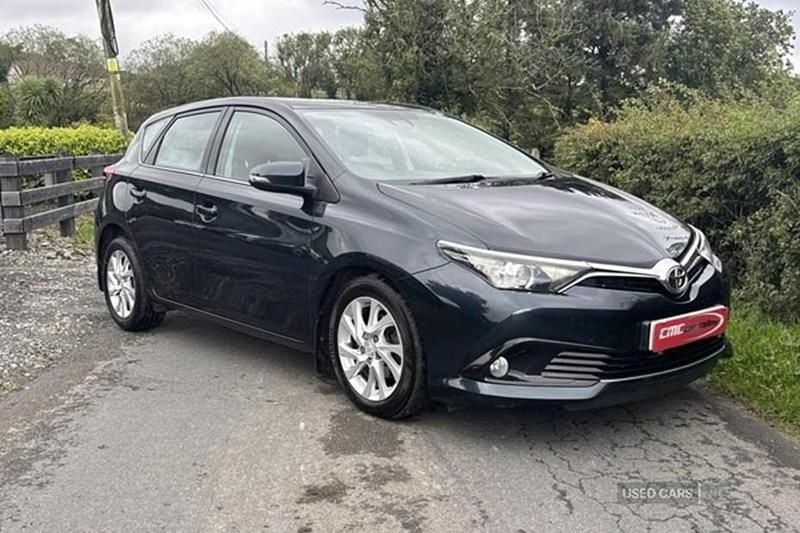 Used 2016 Toyota Auris Business Edition | £7,490 (Fair price) - Image 1/1