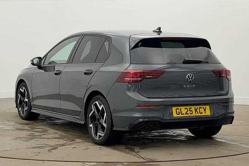 Used VW Golf VIII 150 HP (110 kW) 2025