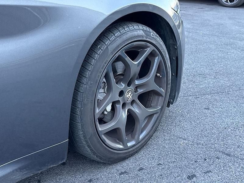 Used Alfa Romeo Giulia 200 HP (147 kW) 2019 Grey Sedan