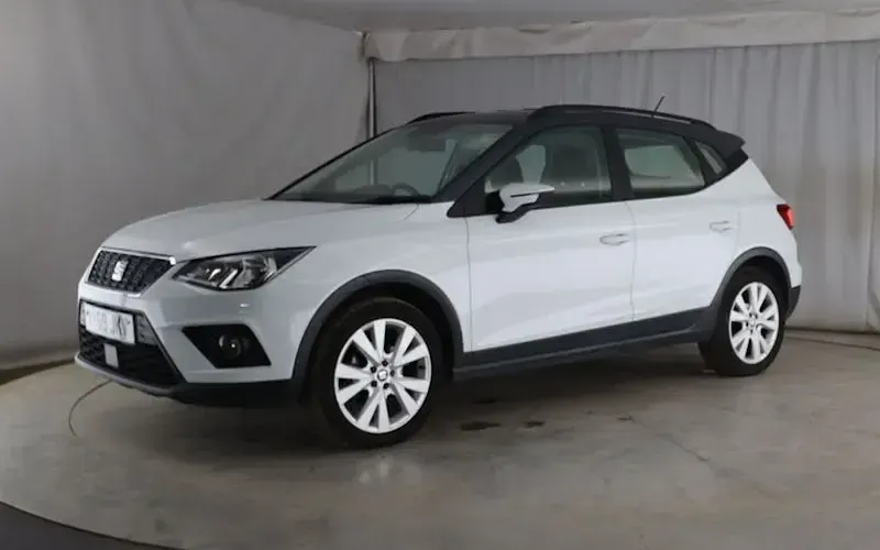 Used Seat Arona SE Technology 116 HP (85 kW) 2019 White SUV