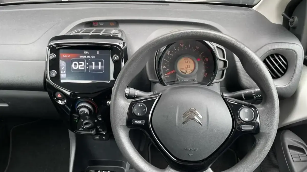 Usado Citroën C1 71 HP (52 kW) 2021 Branco Citadino