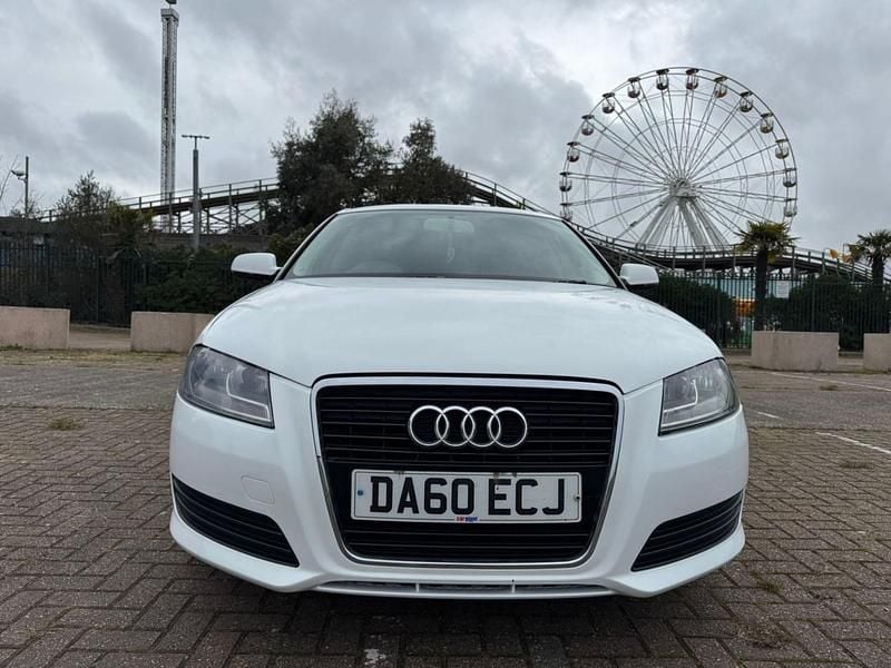 Usado Audi A3 102 HP (75 kW) 2010 Branco Citadino