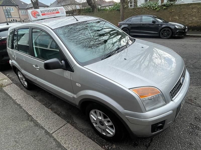 Used Ford Fusion Zetec 101 HP (74 kW) 2008 Silver Hatchback