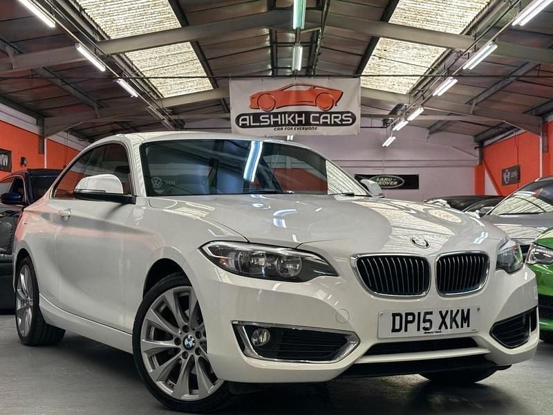 White Used 2015 BMW 220 Luxury Line Coupe | £9,995 (Fair price) - Image 1/4