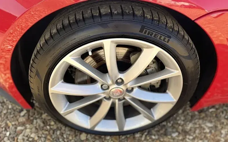 Used Jaguar F-Type Supercharged 340 HP (250 kW) 2015 Red Coupe