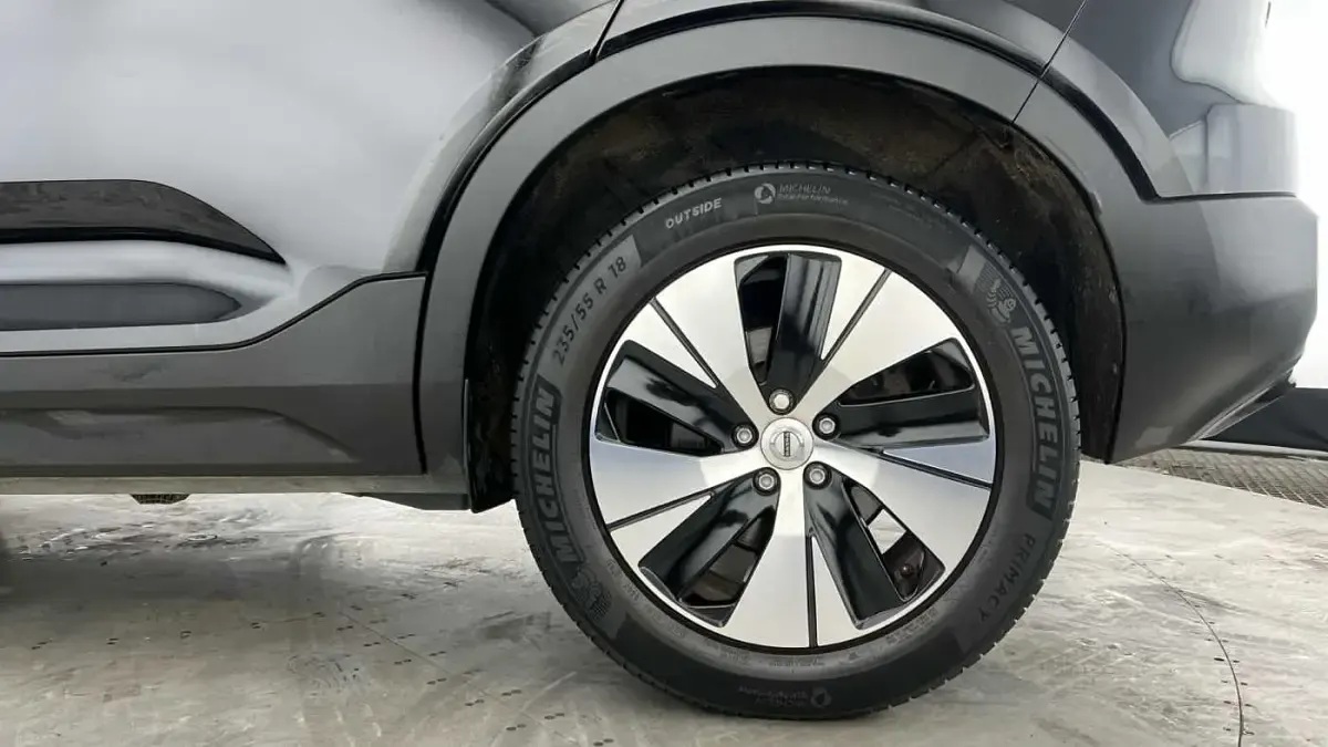 Used Volvo XC40 Plus 208 HP (152 kW) 2023 SUV