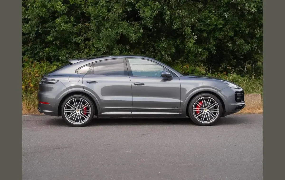 Used Porsche Cayenne 453 HP (333 kW) 2021 Grey SUV