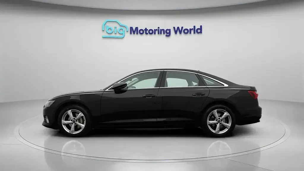 Usado Audi A6 Sport 204 HP (150 kW) 2023 Preto Sedan