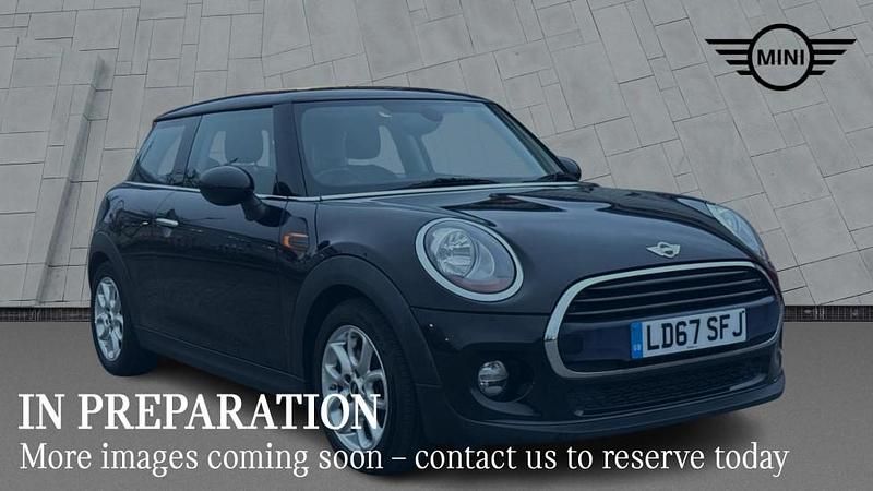 Black Used 2017 Mini Cooper Hatch Hatchback | £9,490 (Super price) - Image 1/4