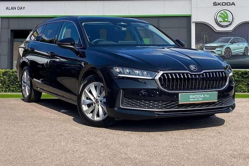 Black Used 2024 Skoda Superb SE Technology Estate | £25,999 (Fair price) - Image 1/4