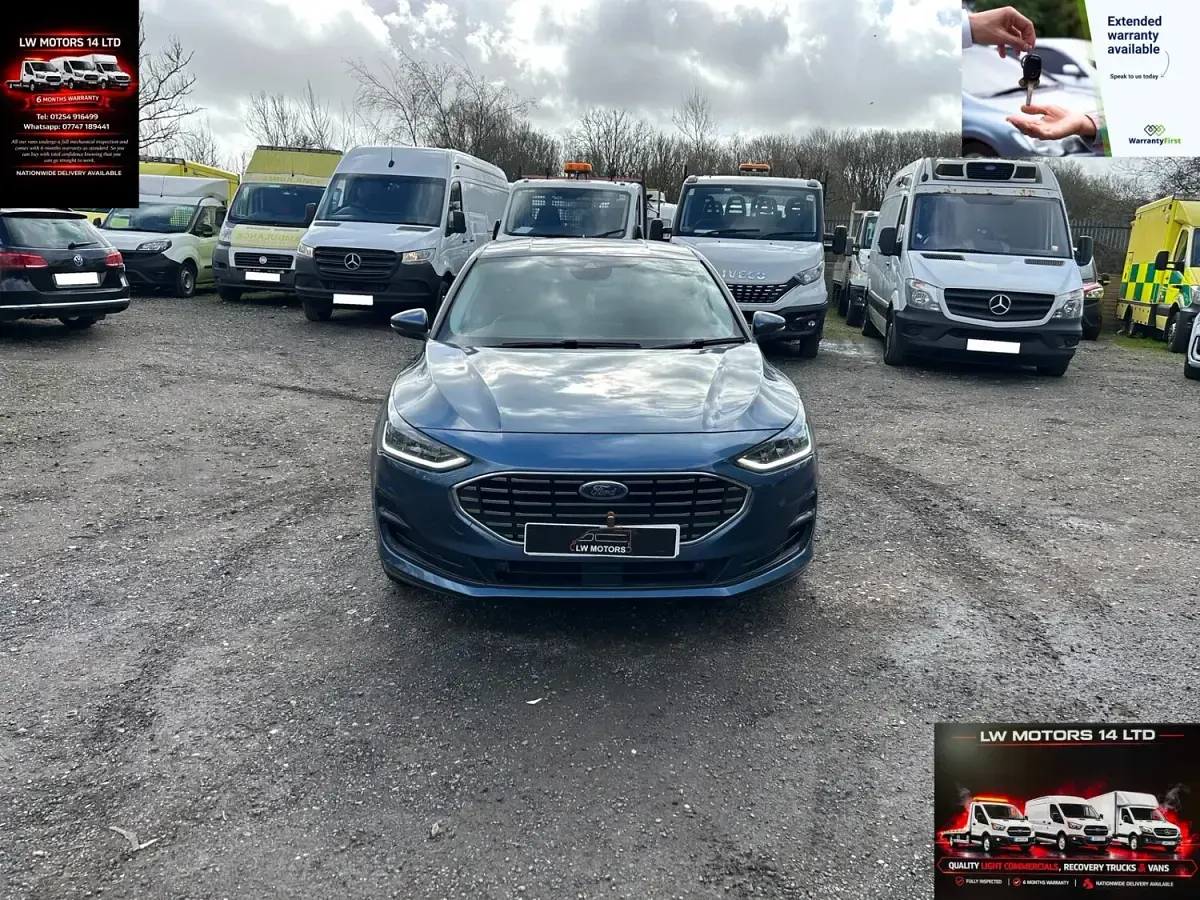 Used Ford Focus Titanium 155 HP (114 kW) 2023 Blue Hatchback