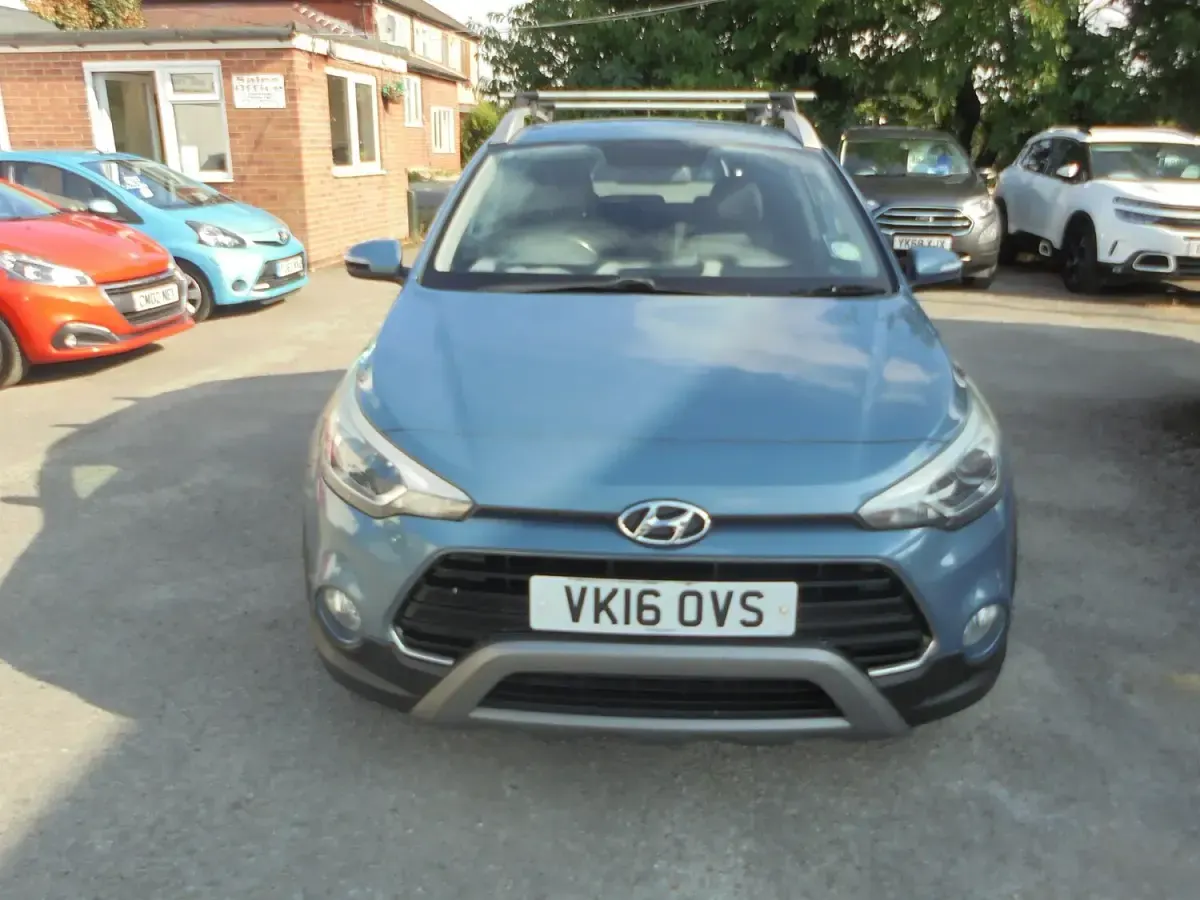 Used Hyundai i20 Active 2016 Blue Hatchback