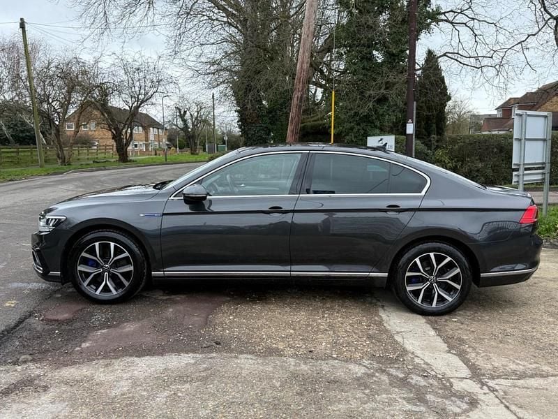 Used VW Passat GTE 218 HP (160 kW) 2021 Grey Sedan