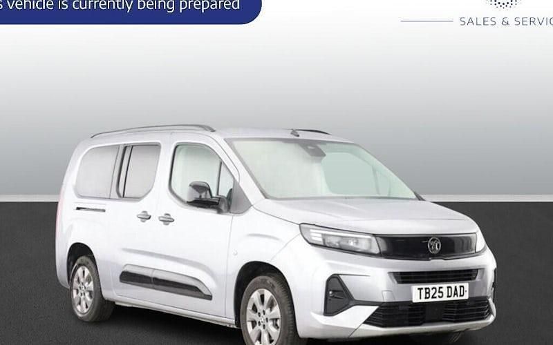Used 2025 Vauxhall Combo Ultimate Estate | £19,998 - Image 1/1