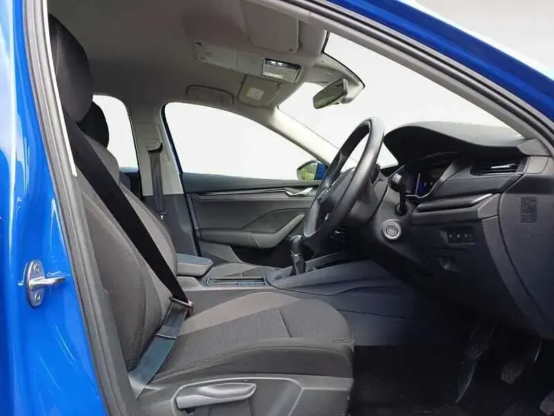 Used Skoda Octavia SE Technology 110 HP (80 kW) 2022 Blue Hatchback