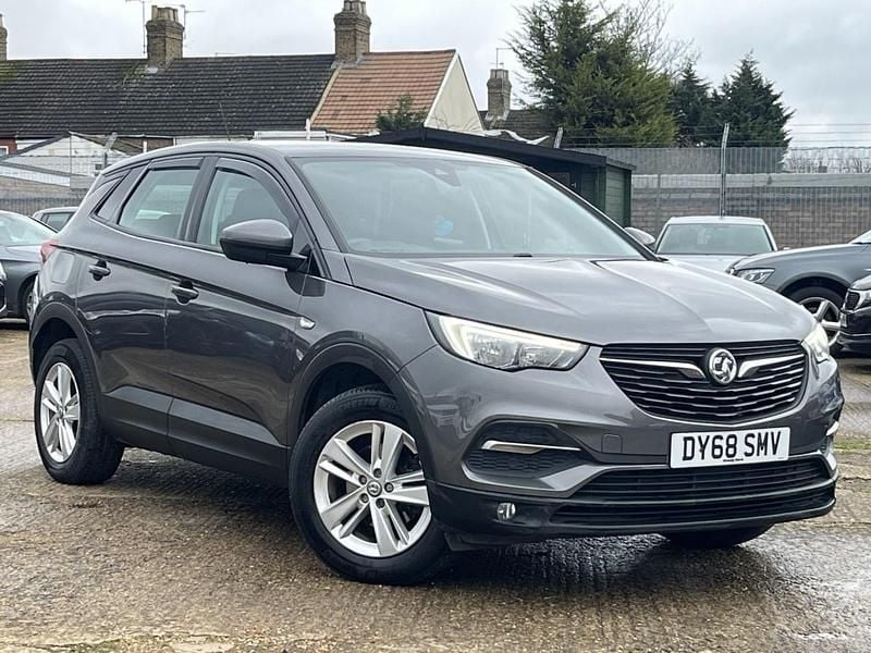 Used Vauxhall Grandland X 130 HP (95 kW) 2018 Grey SUV