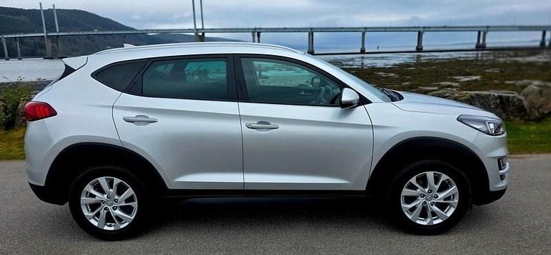 Used Hyundai Tucson SE 136 HP (100 kW) 2018 Silver SUV