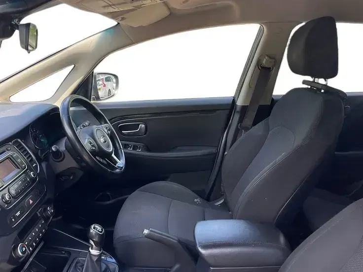 Used Kia Carens 135 HP (99 kW) 2017 Blue MPV