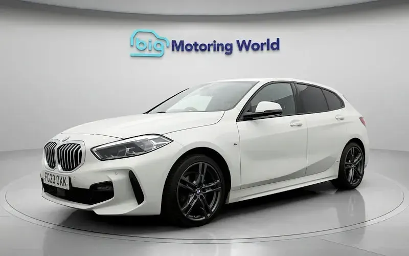 Used BMW 118 M Sport 136 HP (100 kW) 2023 White Hatchback