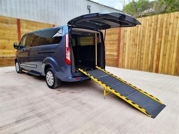 Blue Used 2023 Ford Tourneo MPV | £29,902 (Expensive) - Image 1/1
