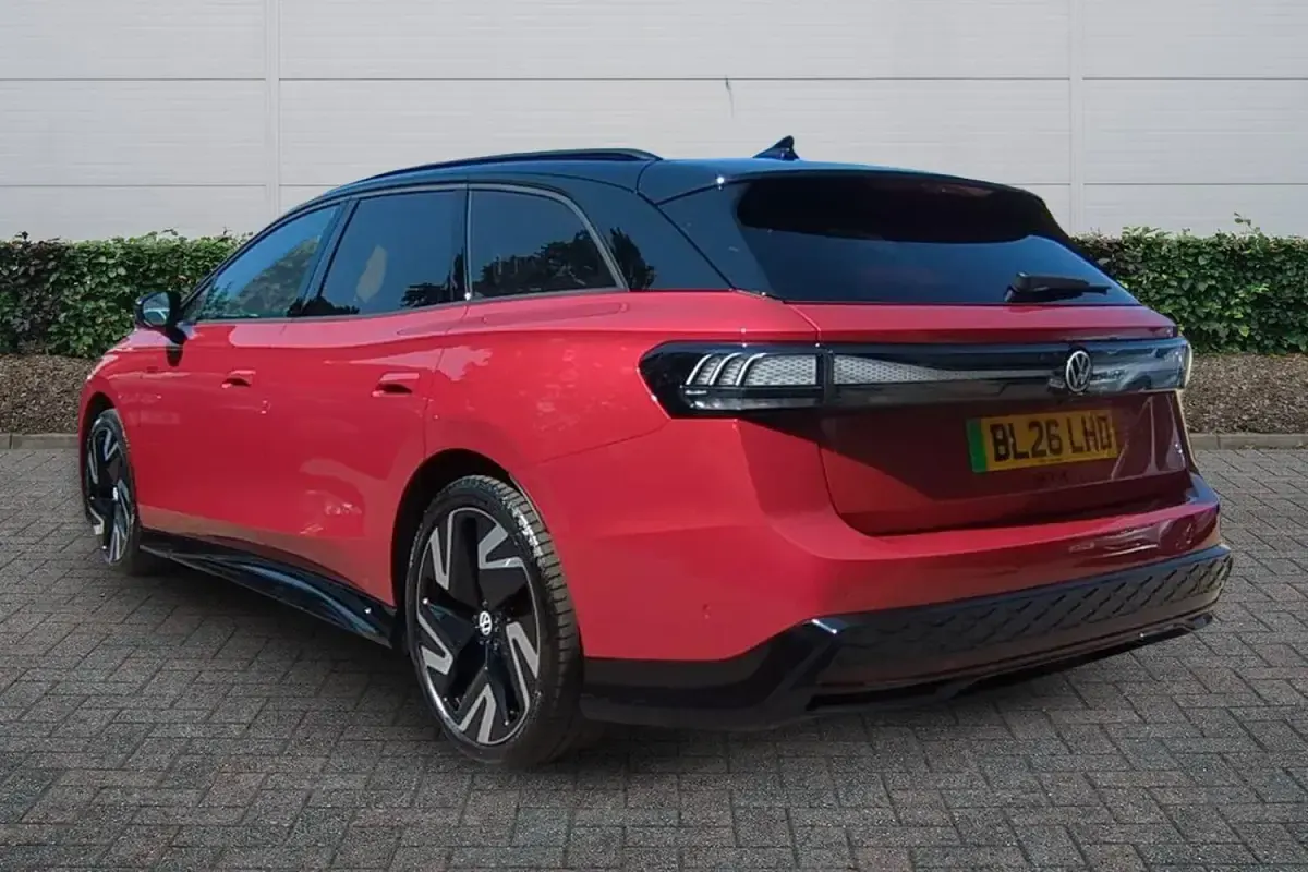 New VW ID.7 GTX 250 kW (340 HP) 2026 Kings red Estate
