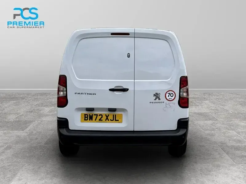 Used Peugeot Partner Premium 2023 White MPV