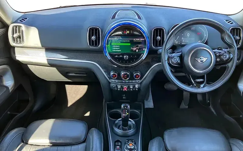 Usado Mini Cooper S Exclusive 178 HP (130 kW) 2022 Citadino